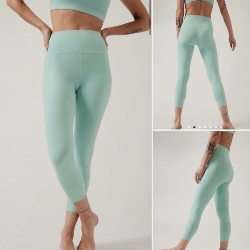 ATHLETA Salutation Stash Pocket II 7/8 Tight Legging in Reef Green Size S